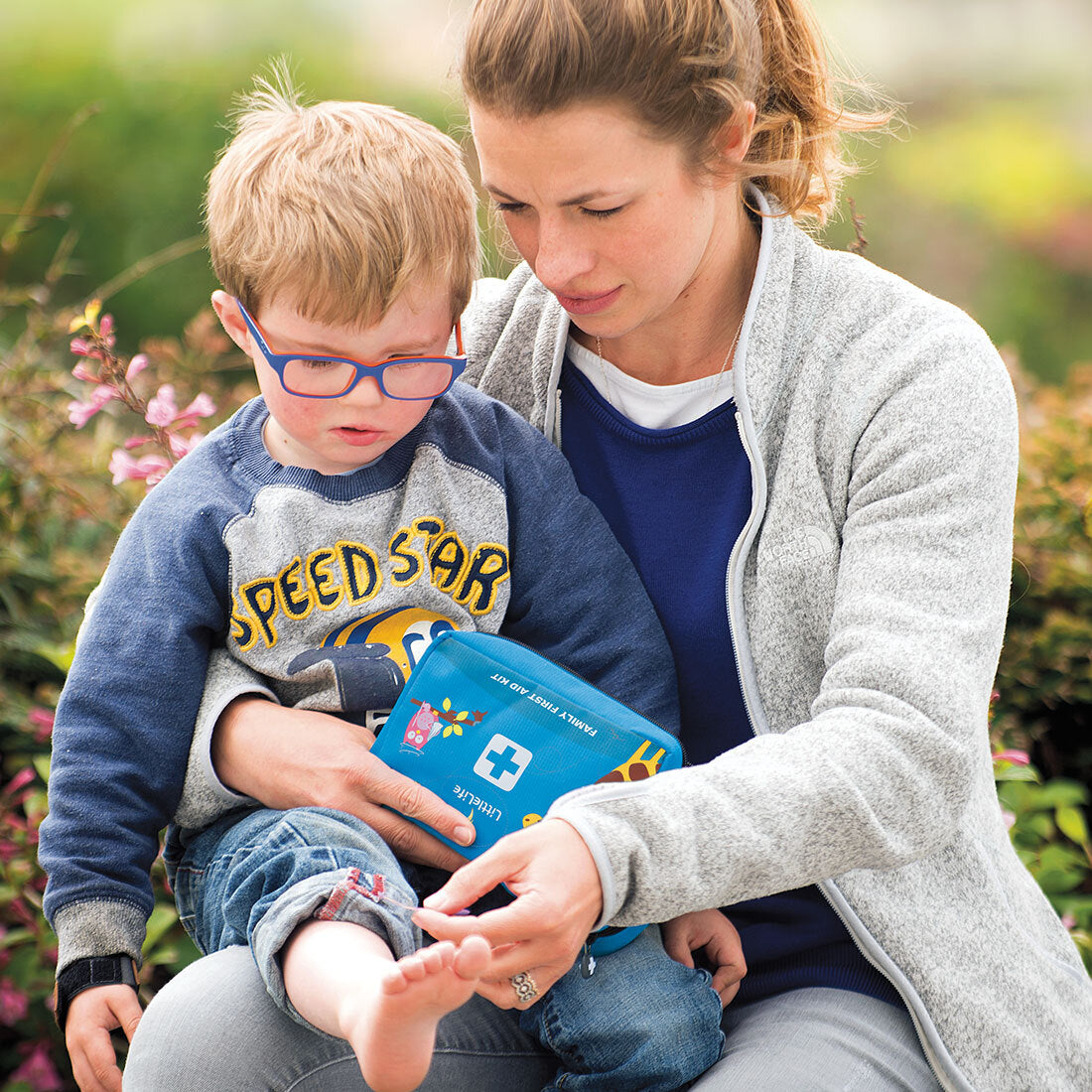 LittleLife Rodinná cestovní lékárnička Family First Aid Kit