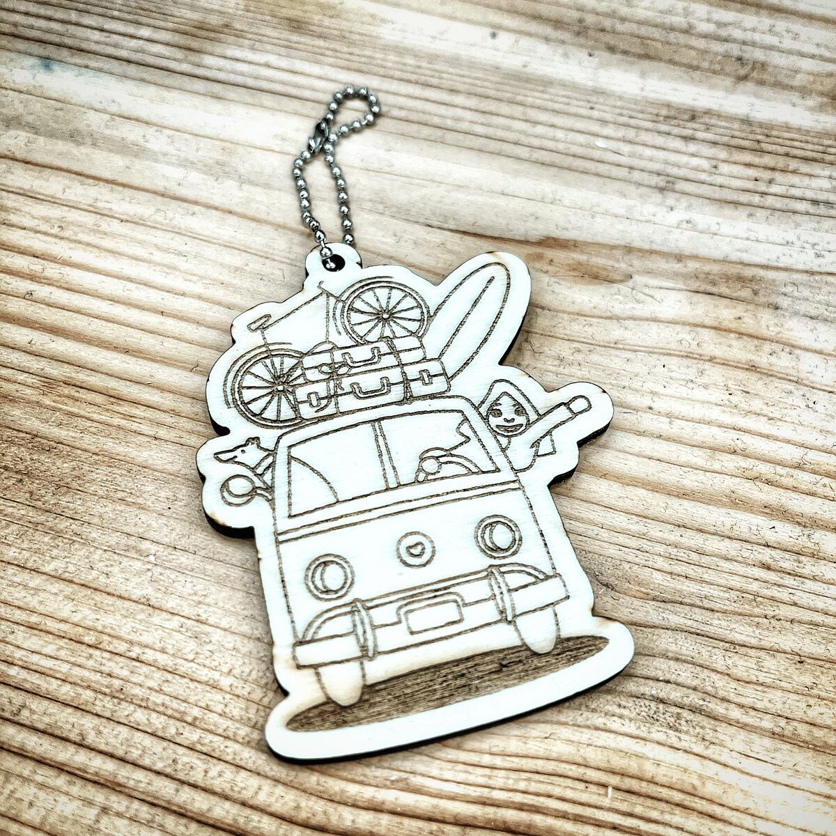 Promaledobrodruhy Dřevěný přívěsek na batoh nebo klíče Promaledobrodruhy.cz - Camper