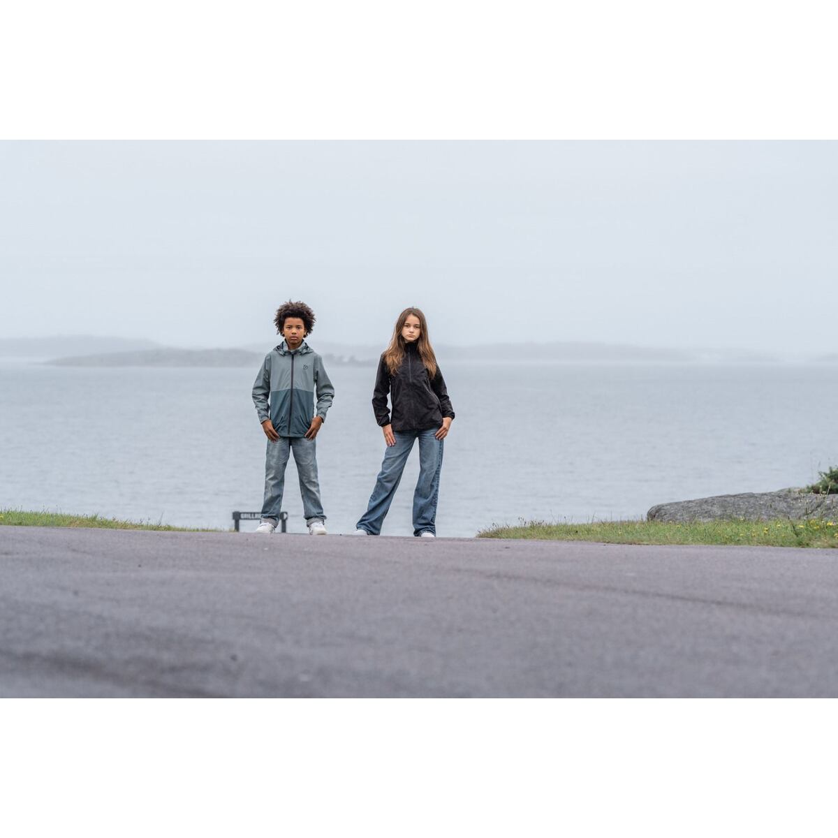 Didriksons Dětská nepromokavá bunda Meliss black - ROSTOUCÍ