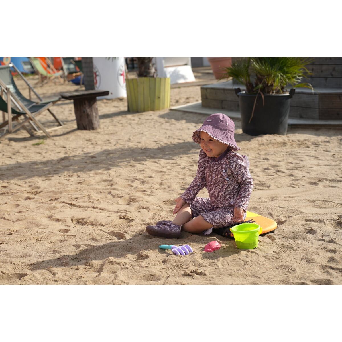 Playshoes Dětský UV klobouk Flowers oboustranný - violet