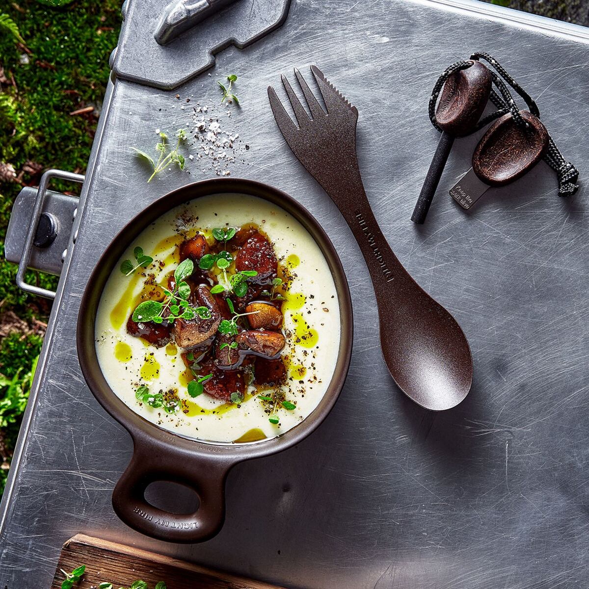 Light my fire Velký cestovní příbor Swedish Spork medium 2-pack sagegreen/cream