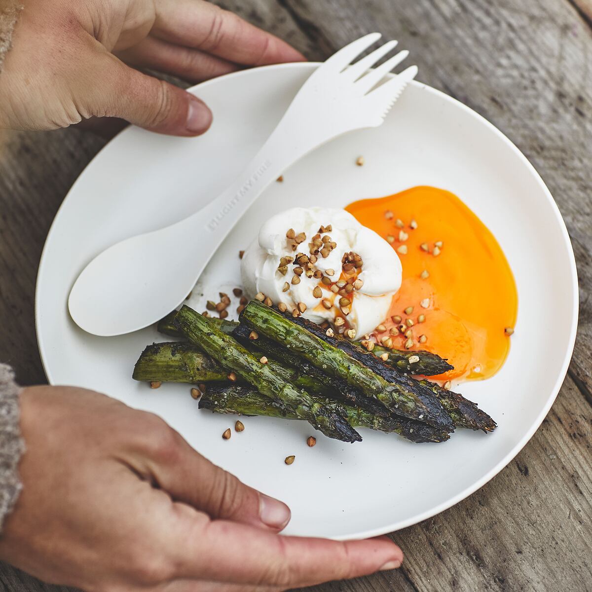 Light my fire Velký cestovní příbor Swedish Spork medium 2-pack mustyyellow/hazyblue