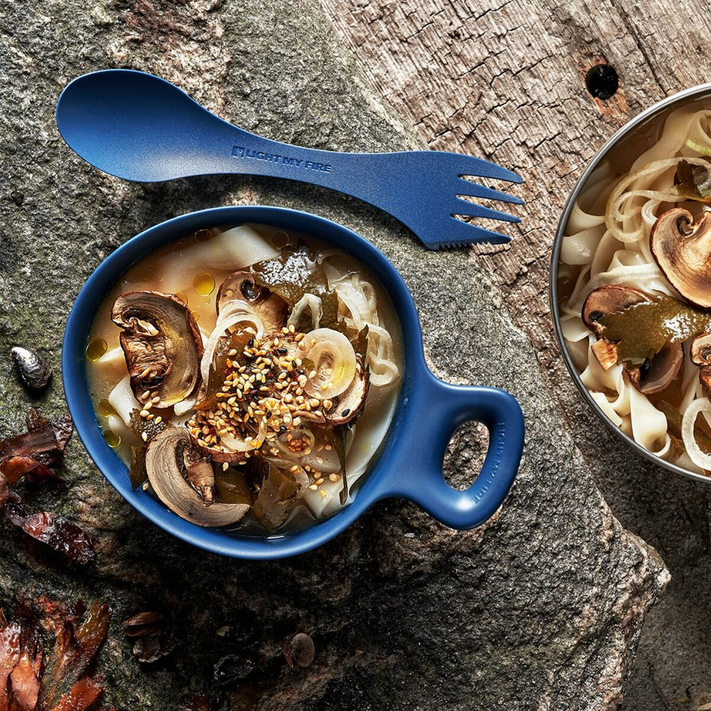 Light my fire Cestovní miska s uchem Swedish Kåsa mustyyellow